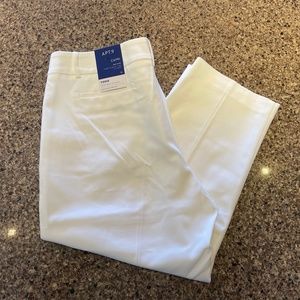NWT Apt. 9 Torie Women's Capri